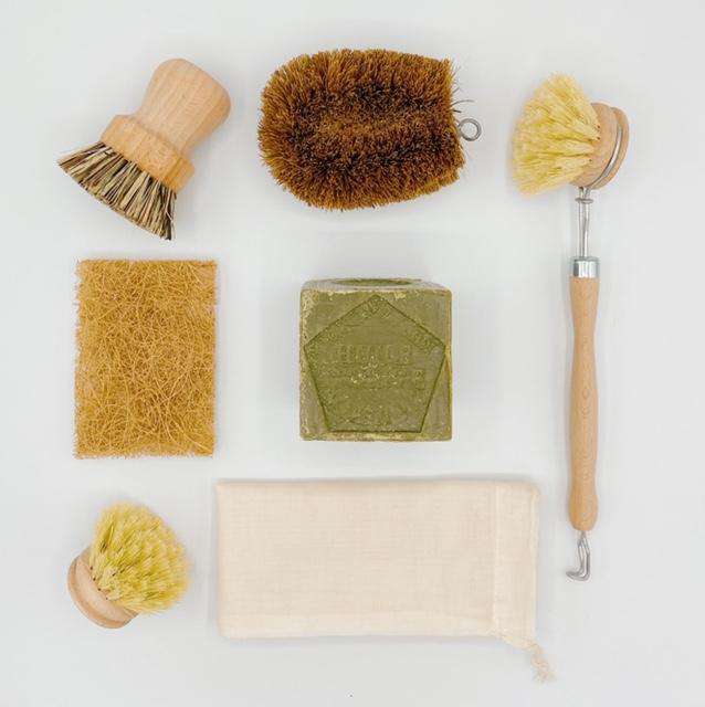Idee regalo natale sostenibile: kit pulizia cucina